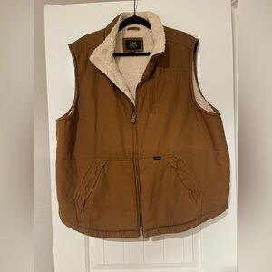 Lee Sherpa Vest